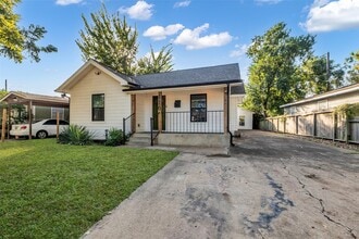 Building Photo - 116 Gans St