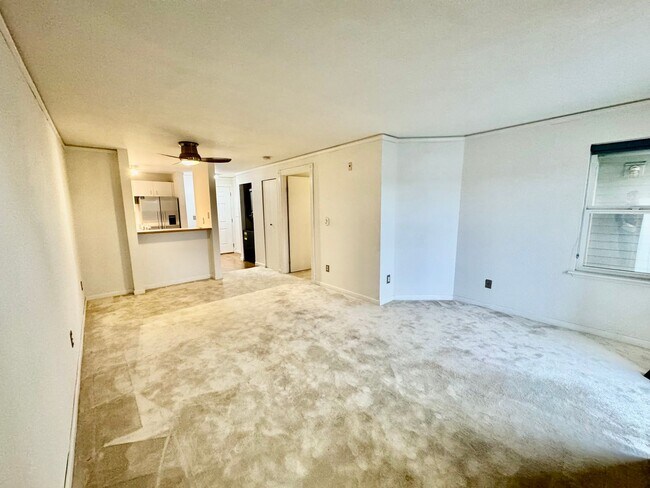 Foto del edificio - Half-off first month's rent!!! Charming One-Bedroom in Queen Anne!!!!