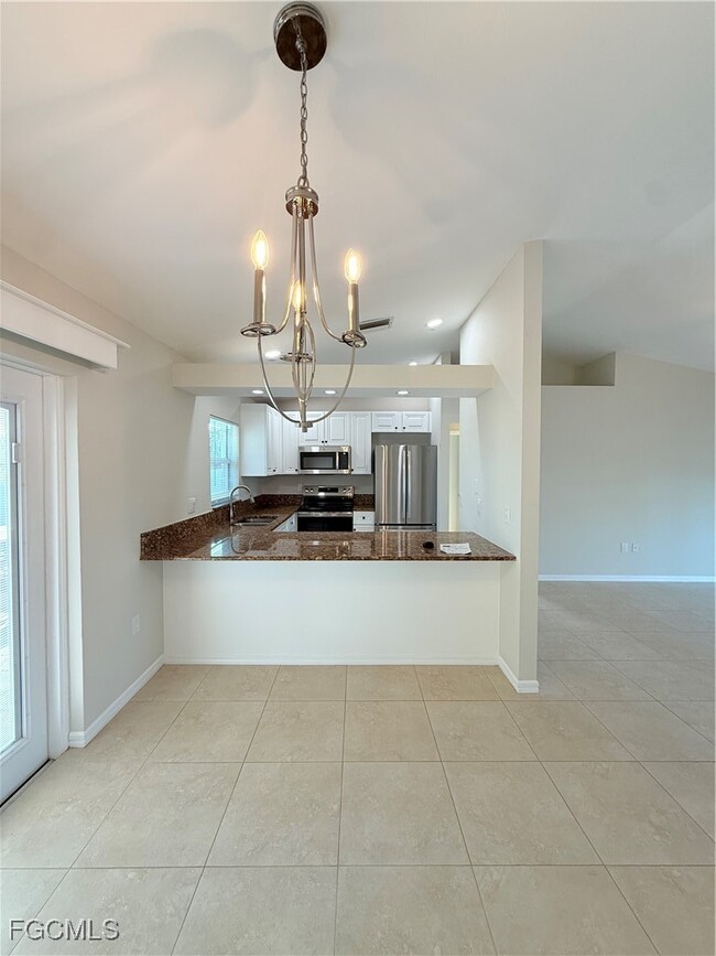 Foto del edificio - 2910 Surfside Blvd