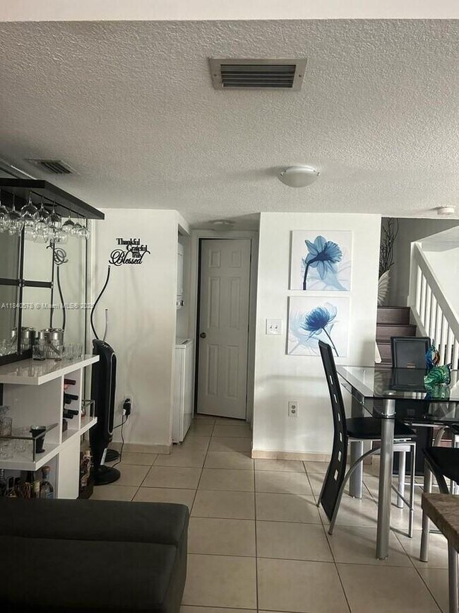 Foto del edificio - 6211 SW 138th Ct