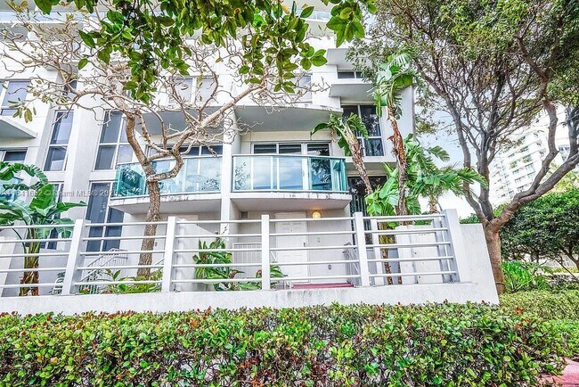 Foto del edificio - 1500 Bay Rd