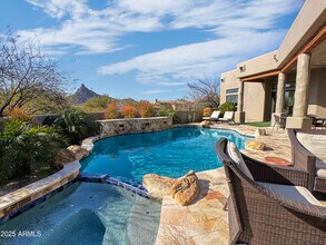 Building Photo - 10685 E Cottontail Ln