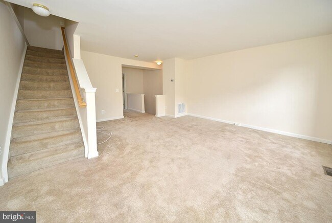 Building Photo - 44209 Litchfield Terrace