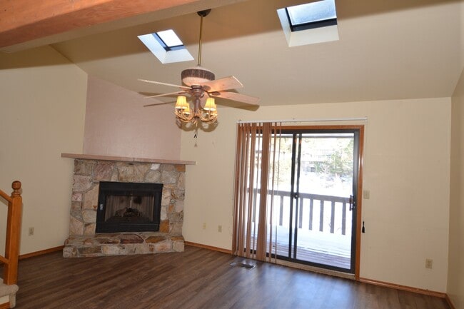 Foto del edificio - 3 Bedroom Townhome for Rent!