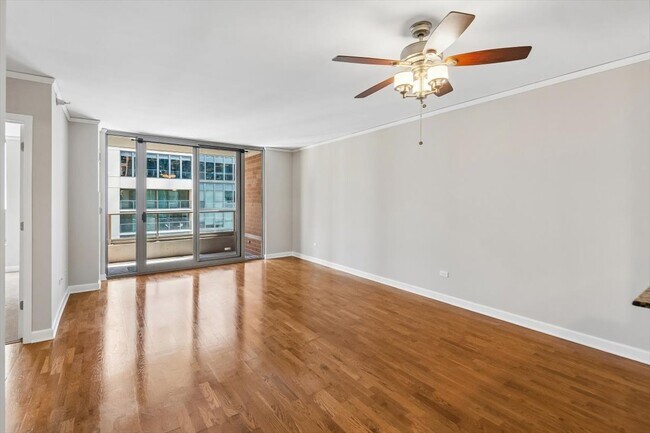 Foto del edificio - 420 E Waterside Dr