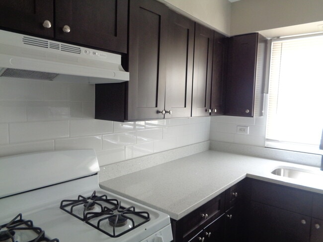 Foto del edificio - 7129 99th St