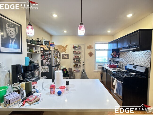 Building Photo - 4 Rockledge St
