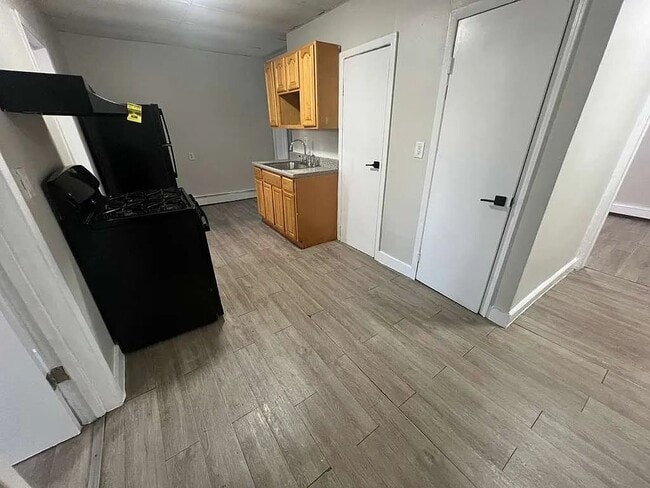 Foto del edificio - 545 E 38th St