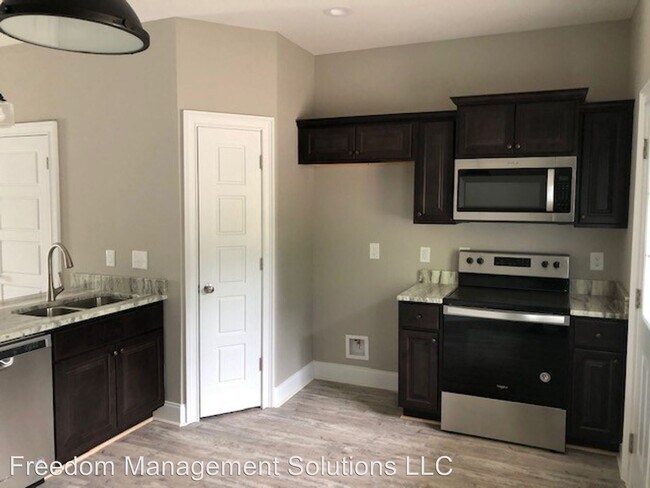 Building Photo - 217 Blackwell Cir