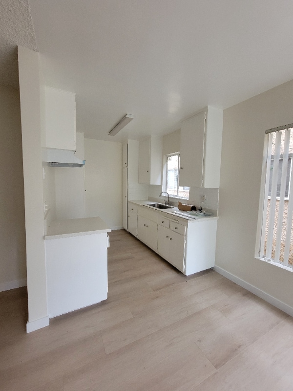 Foto del edificio - 13531 Wyandotte St