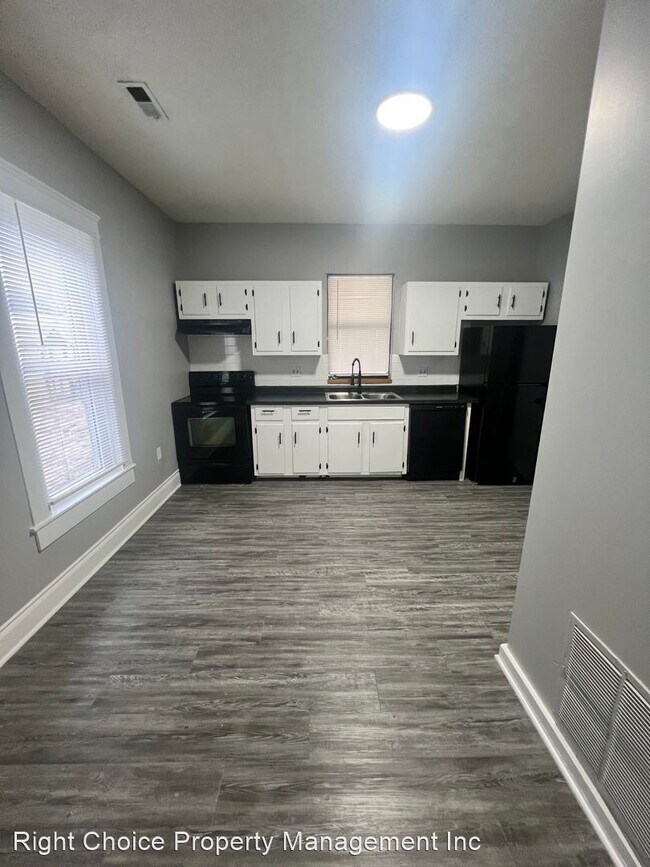 Building Photo - 2 br, 1 bath House - 210 S Whitmer St