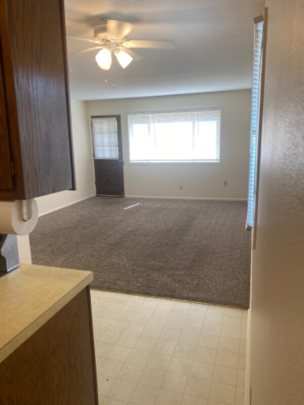 Foto del edificio - 2005 NW Hickory Ln