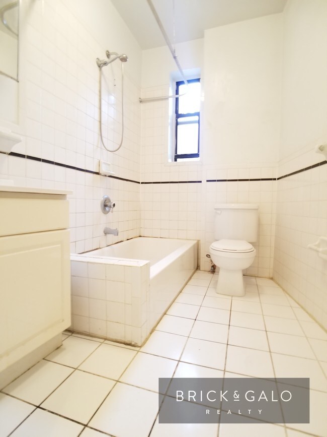 Foto del edificio - 50 Lincoln Rd