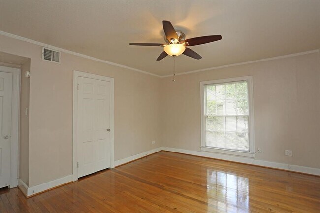 Foto del edificio - 5625 Jackson St