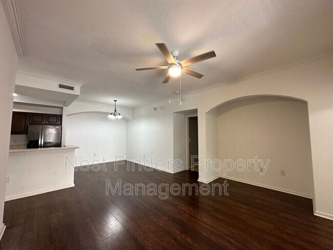 Foto del edificio - 10075 Gate Pkwy N