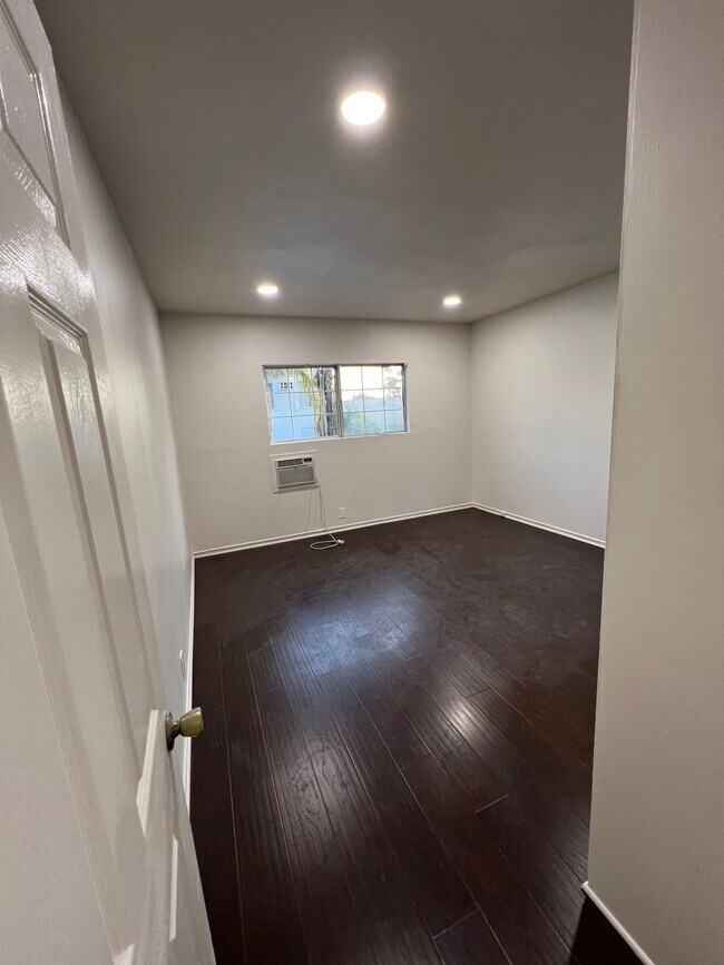 Foto del edificio - 2718 Concord Ave