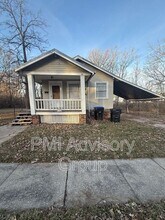 Building Photo - 2017 SW Van Buren St