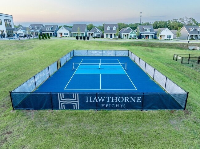 Foto del edificio - 921 NE Hts Ln