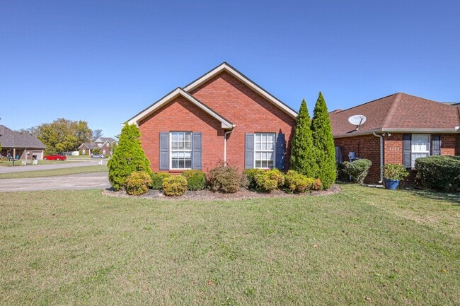 Building Photo - 5156 Cicada Cir