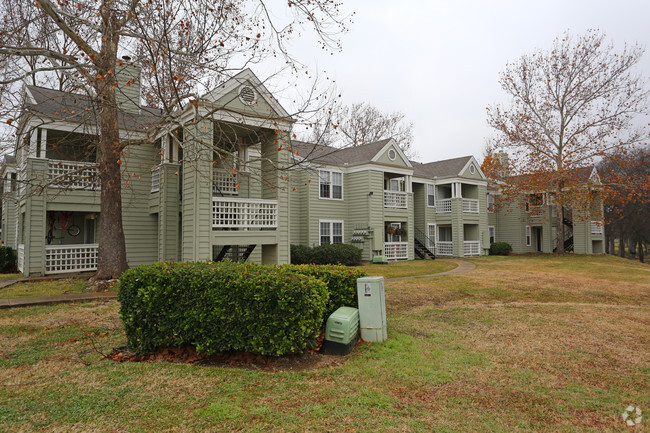 Foto del edificio - Crystal Creek Apartments