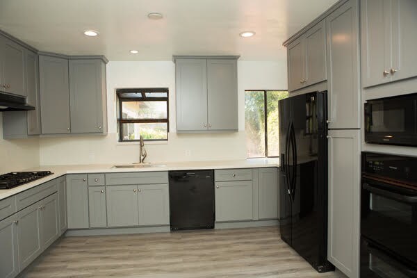 Foto del edificio - 13141 Rose Ave