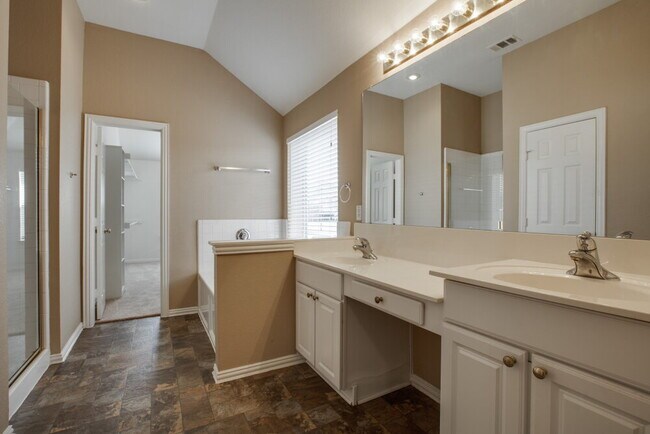 Foto del edificio - 125 Hickman St