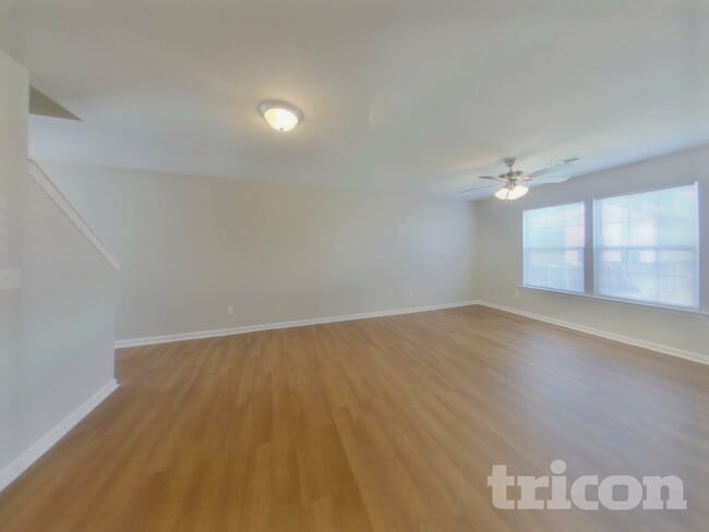 Foto del edificio - 318 Cavalier Ln