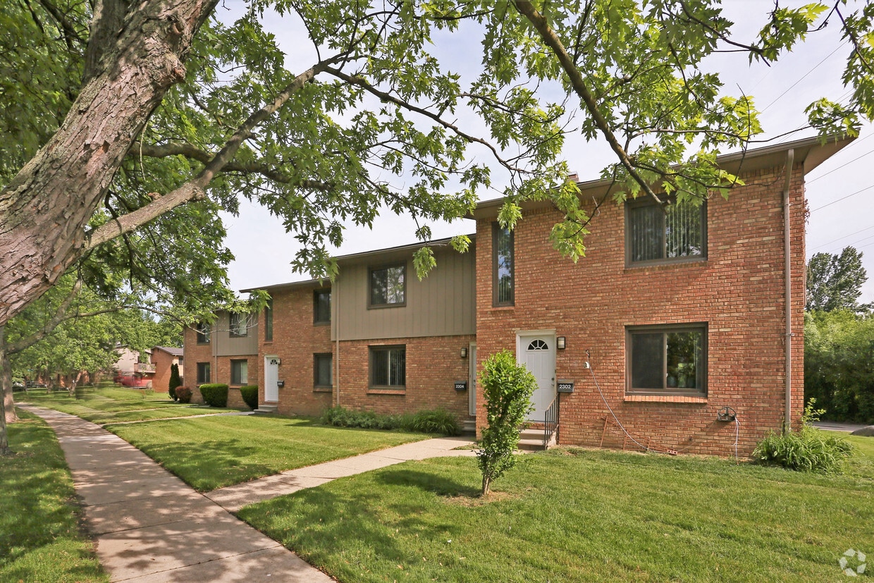 Amber's Starr Townhouses Townhomes for Rent Royal Oak, MI