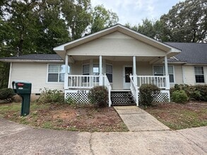 Building Photo - 4084 Friendship Rd