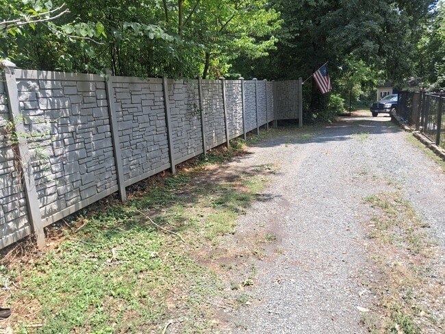 Photo - 254 Peaceful Hollow Rd (Madison Heights, VA) House
