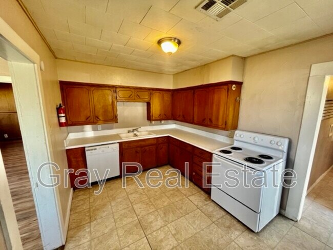 Foto del edificio - 231 W 21st St