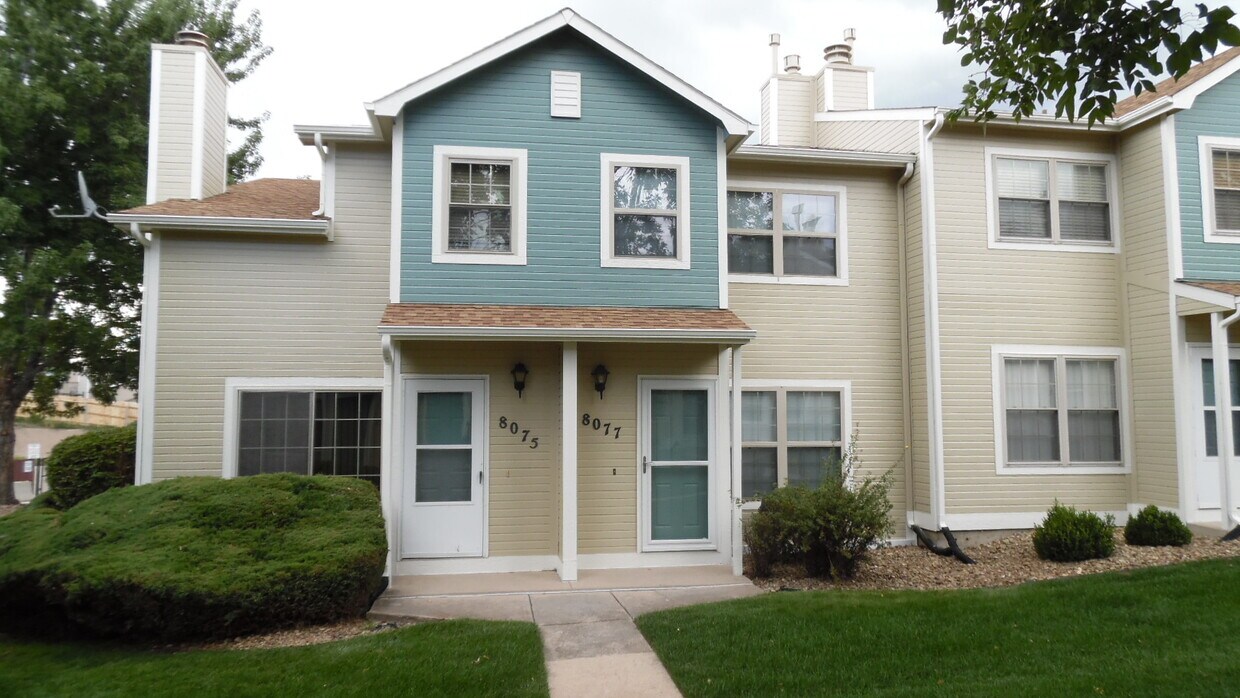 Primary Photo - 8077 Lexington Park Dr