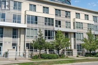 Building Photo - 38 Lee Centre Dr