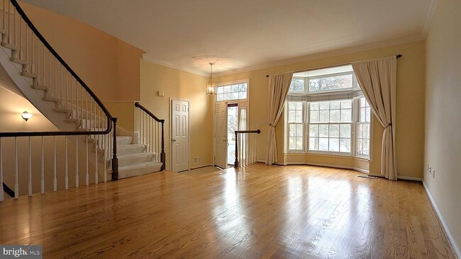 Building Photo - 1379 Heritage Oak Way