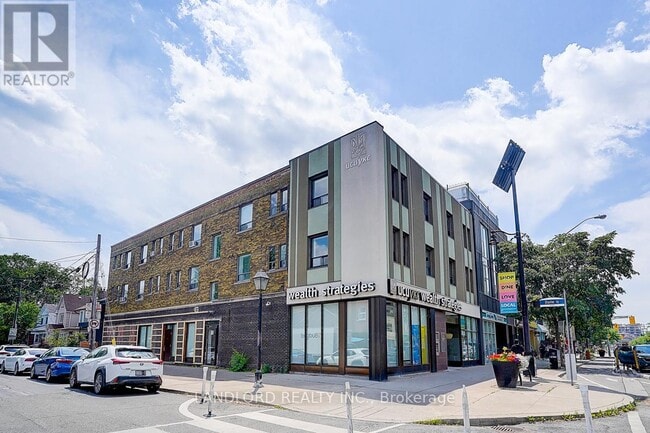 Building Photo - 240-240 Durie St