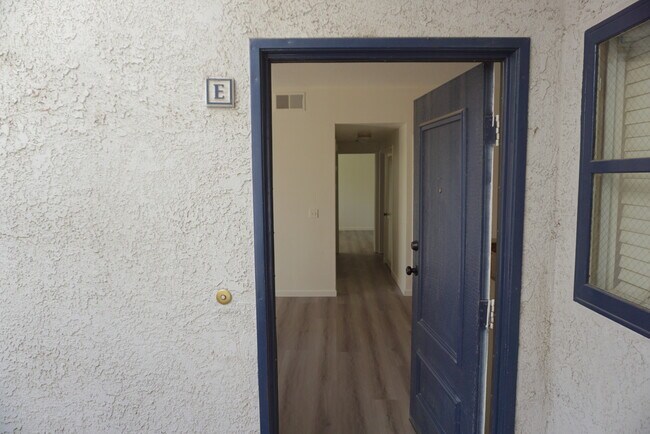 Building Photo - 27668 Haskell Canyon Rd