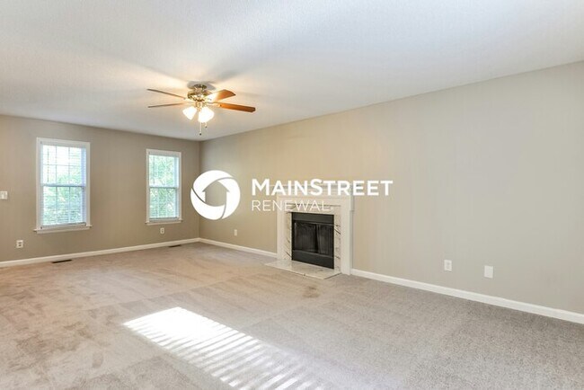 Foto del edificio - 3 Bedroom Pet-Friendly Home in Raleigh, NC with Main Street Renewal