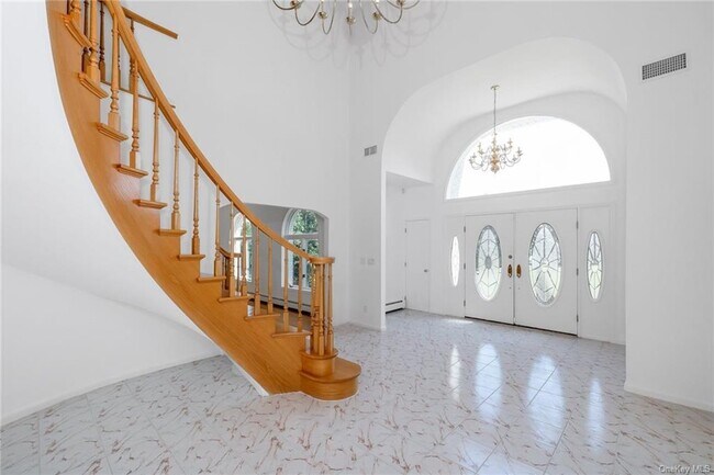 Foto del edificio - 245 Bear Ridge Rd