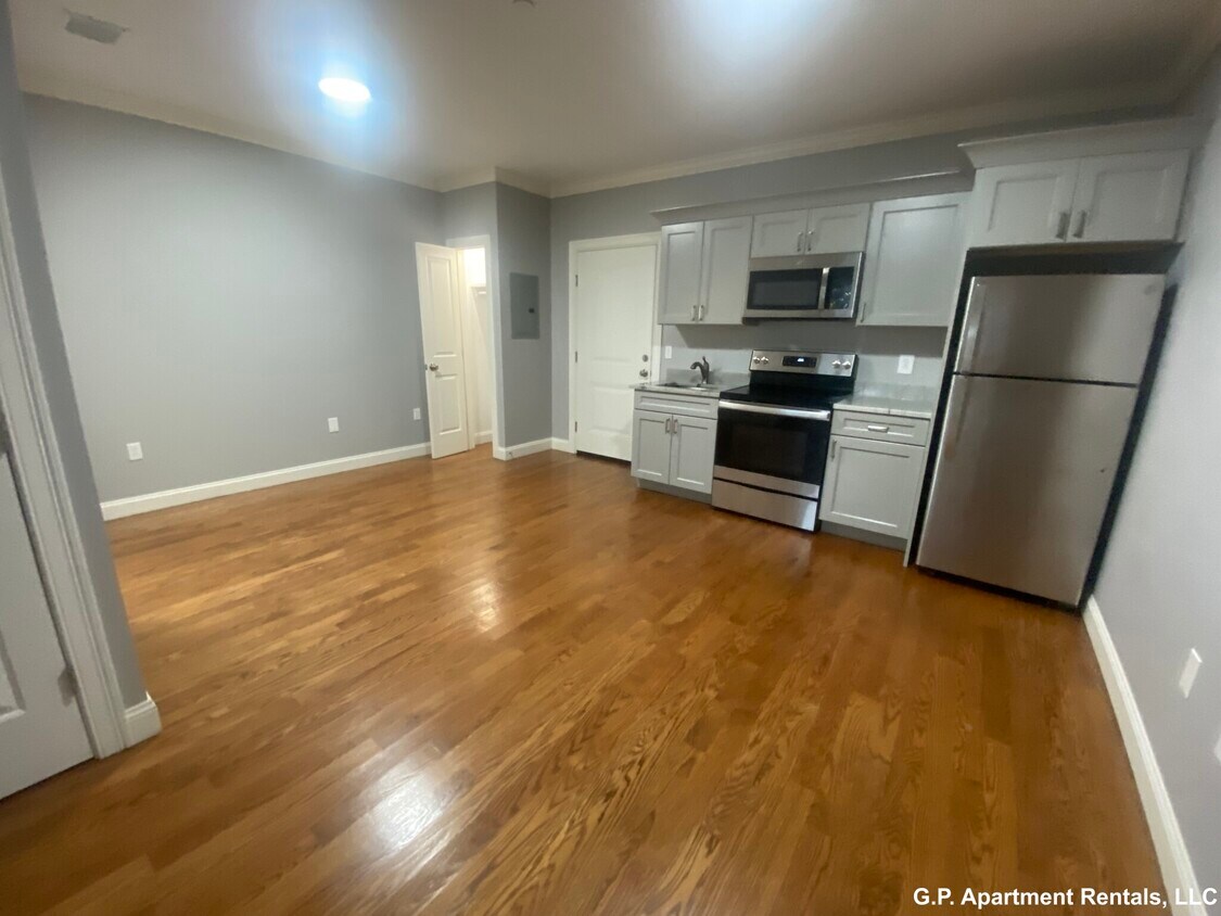 120 Tremont St Unit 206, Everett, MA 02149 Condo for Rent in Everett