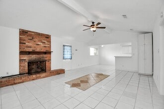 Building Photo - 530 Westshire Dr