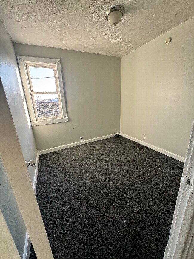 Foto del edificio - 5015 N Kimberly Ave