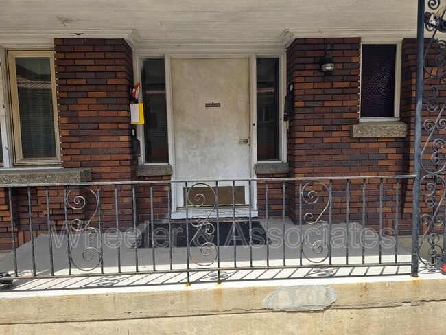 Building Photo - 2537 Harrison Blvd