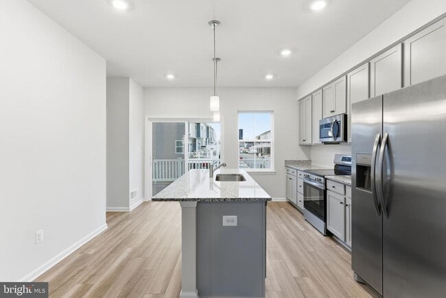 Foto del edificio - 410 18th Ave