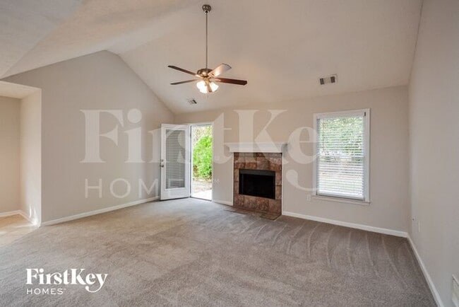 Foto del edificio - 160 Creekstone Ct