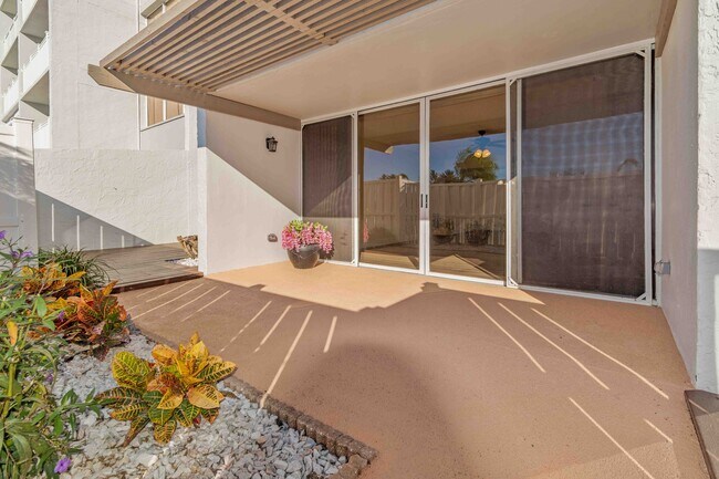 Building Photo - 500 Treasure Island Causeway