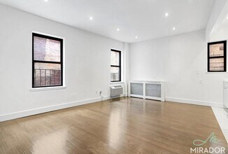Building Photo - 425 E 74th St