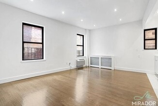 Building Photo - 425 E 74th St