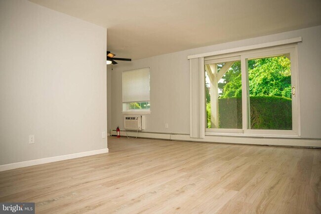 Foto del edificio - 250 Ridge Pike