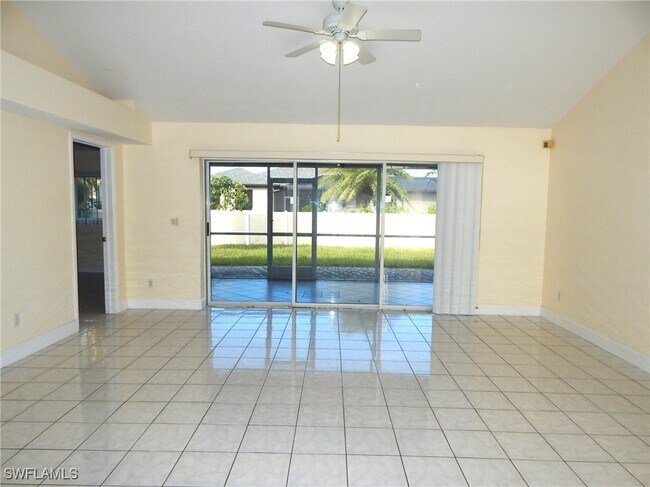Foto del edificio - 424 SW 38th Pl