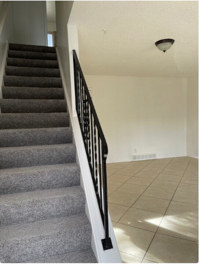 Photo - Triplex townhome blocks away from Anshutz Hospital